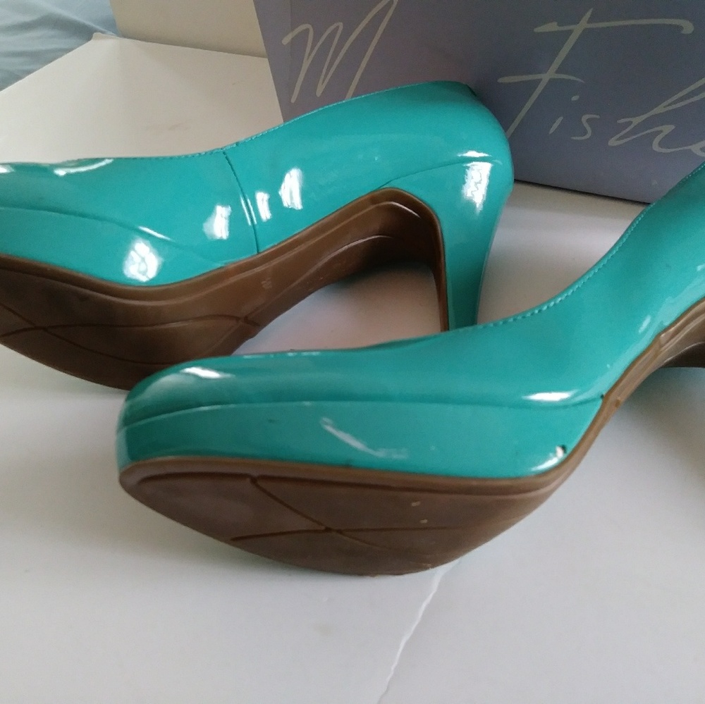 Marc Fisher Platform Pumps - Picture 6 of 8